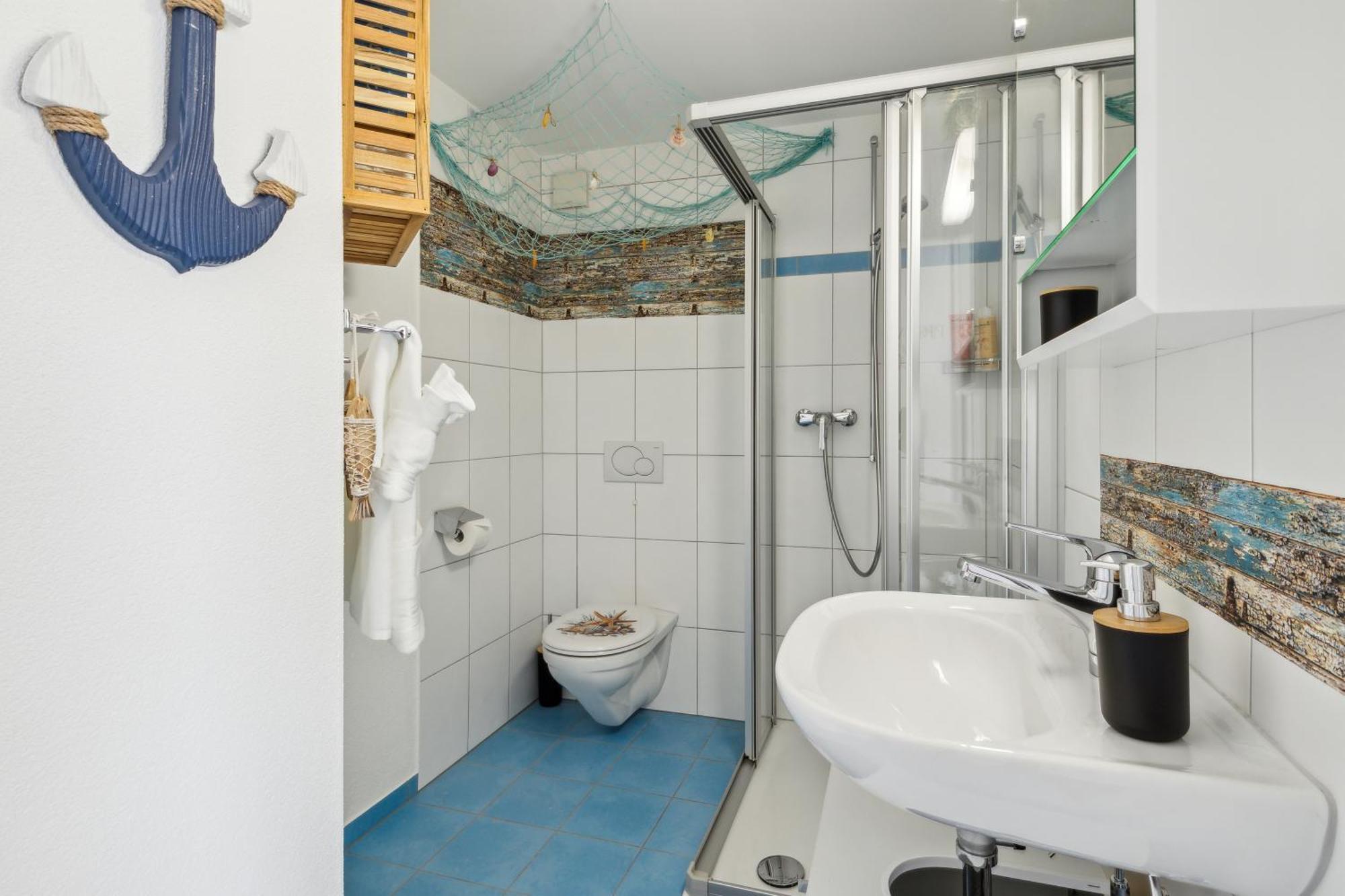 Business I Family Apartment I 1-4 Personen - Aare Blick, Nahe Altstadt I Beamer - 99" Leinwand I Terrassen Lounge Und Parkplatz Brugg  Kültér fotó